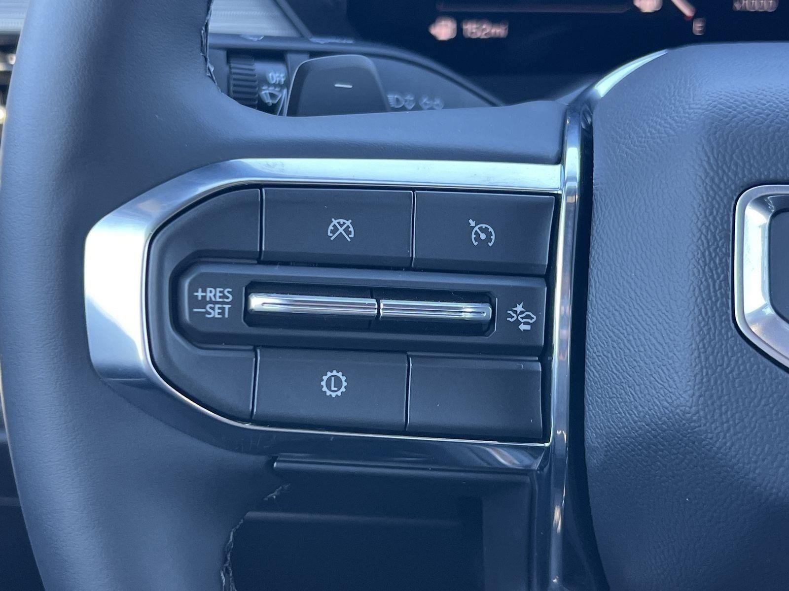 New 2026 GMC Acadia Elevation w/ Elevation Premium Package FWD image 13