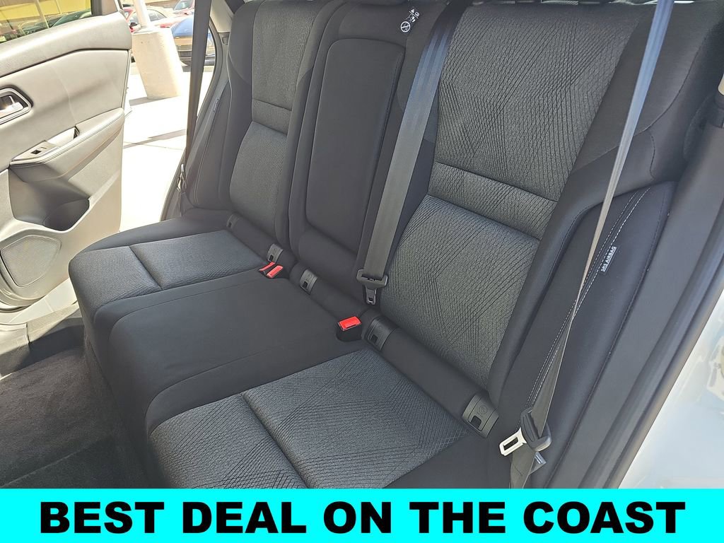 Used 2024 Nissan Rogue SV image 14