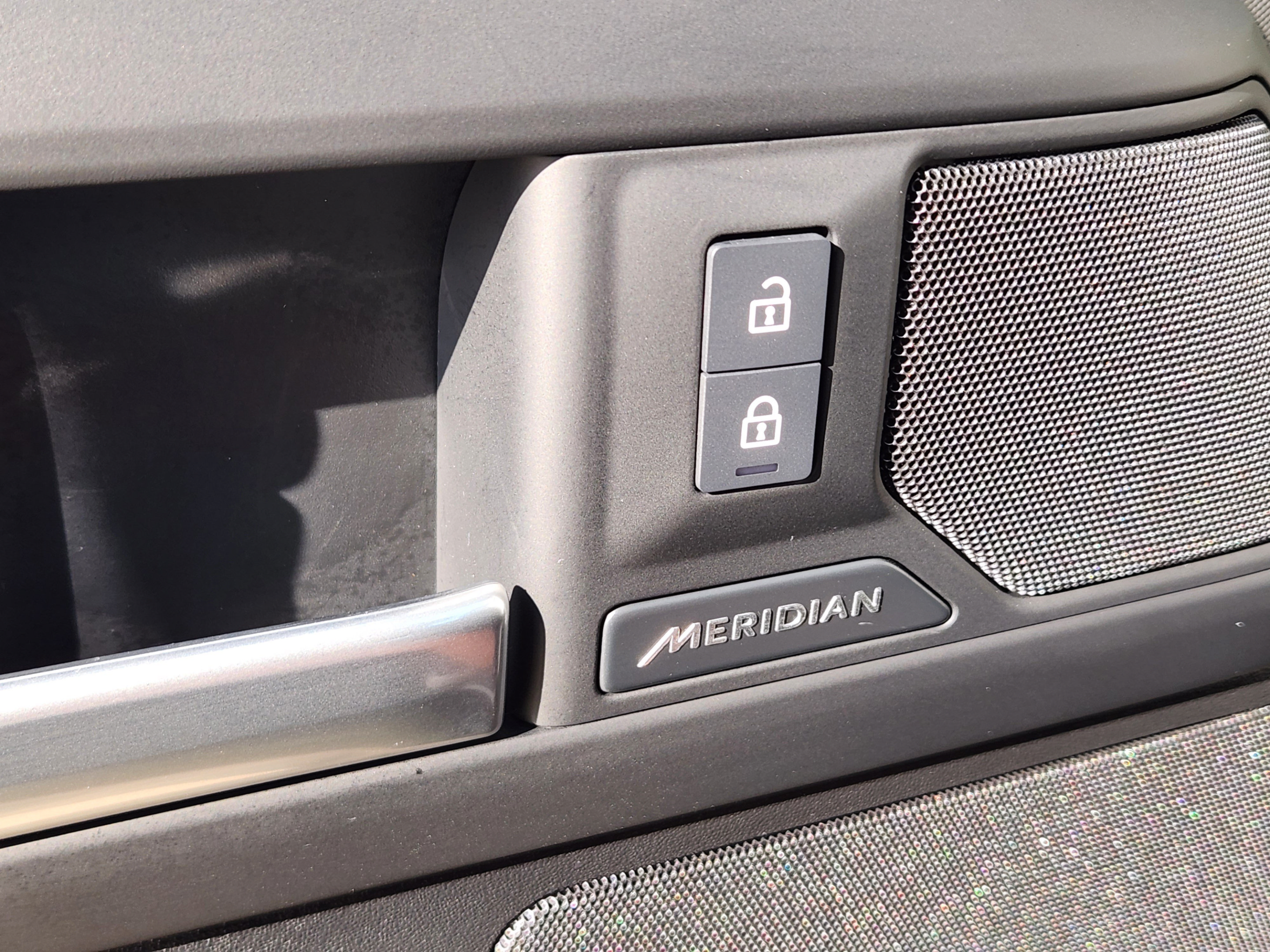 New 2026 Land Rover Defender 110 S AWD/4WD image 18