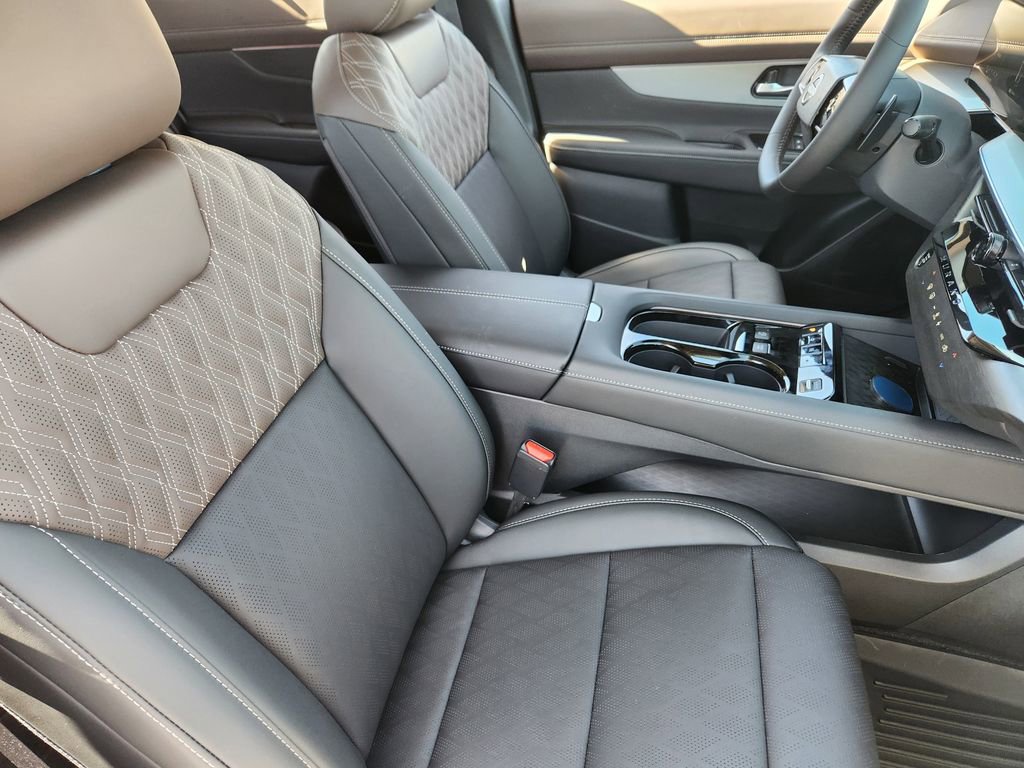 Used 2026 Nissan Murano Platinum w/ Cargo Package image 11