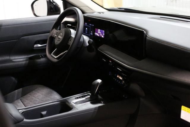 New 2026 Nissan Kicks SV image 22