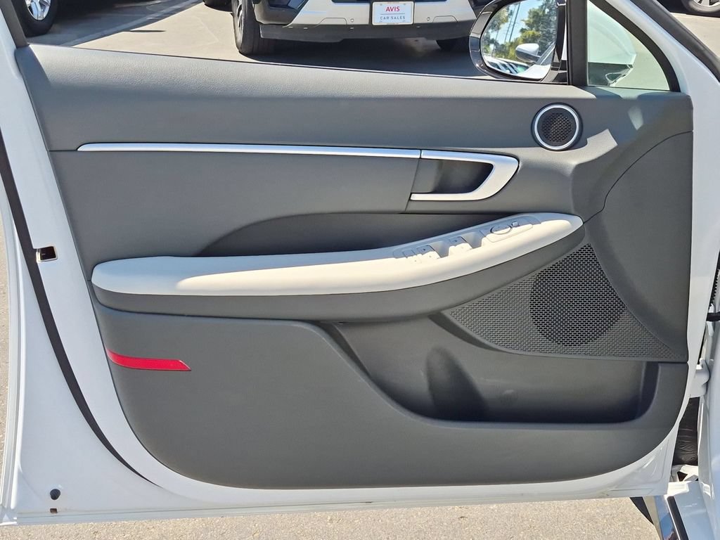 Used 2025 Hyundai Sonata SEL FWD image 11