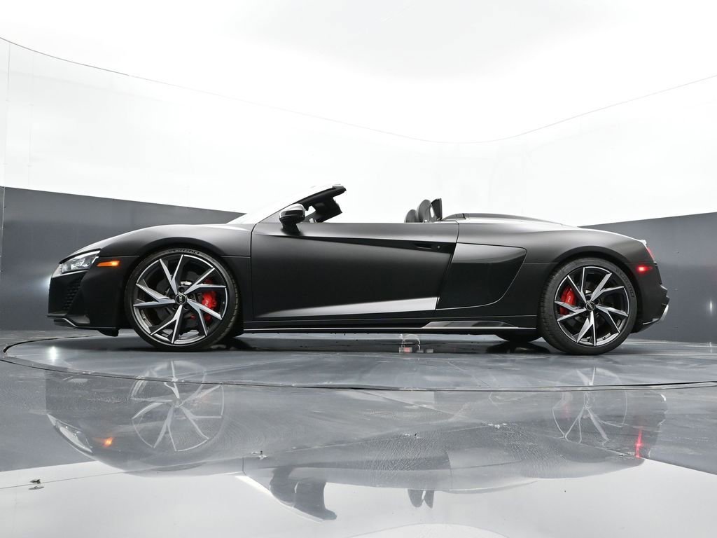 Used 2021 Audi R8 V10 w/ Premium Package image 52