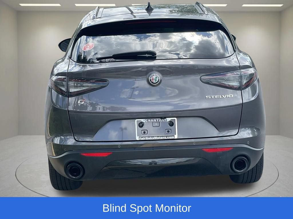 Used 2024 Alfa Romeo Stelvio Sprint AWD/4WD image 8