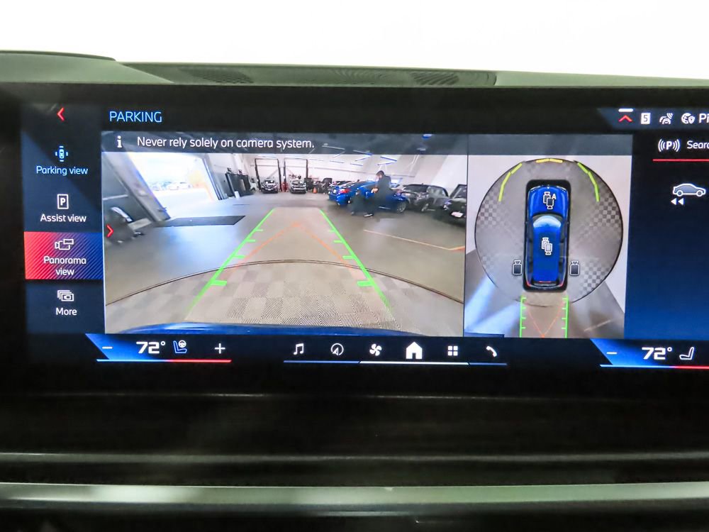 Used 2025 BMW X7 M60i AWD/4WD image 19