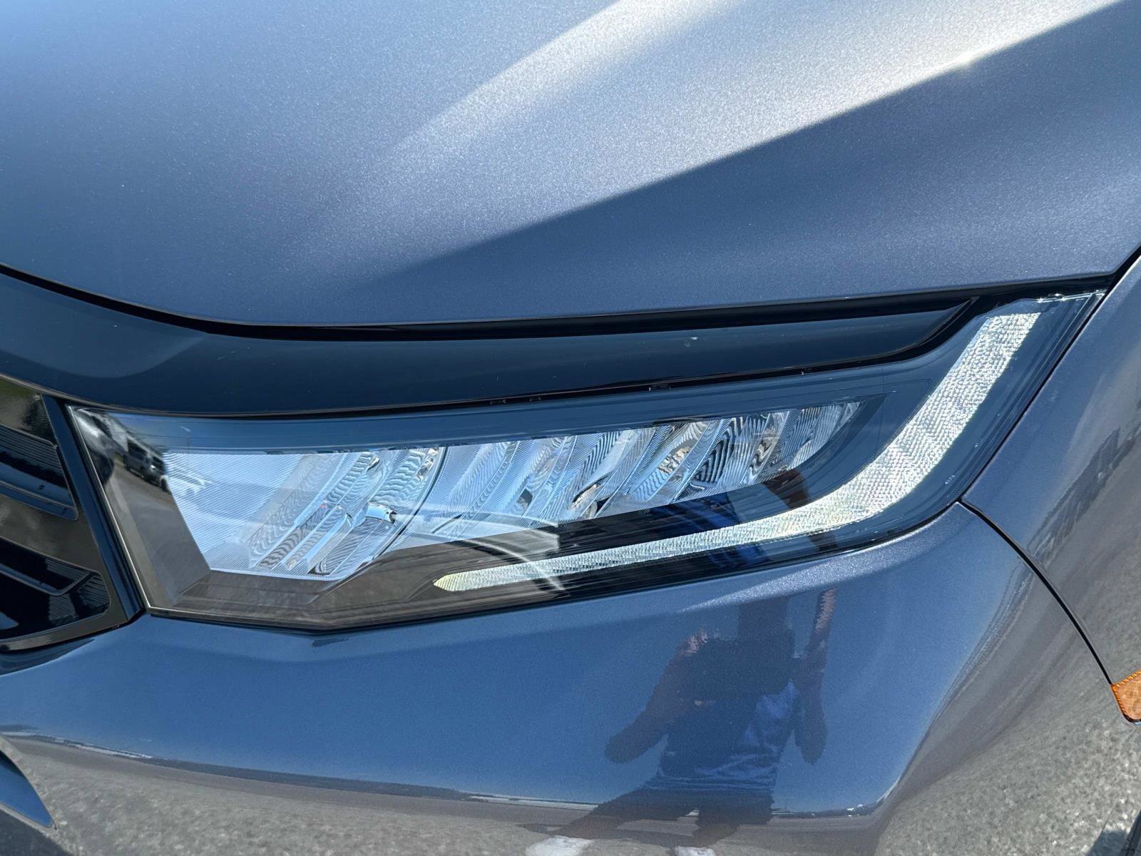 New 2026 Honda Odyssey Touring image 10