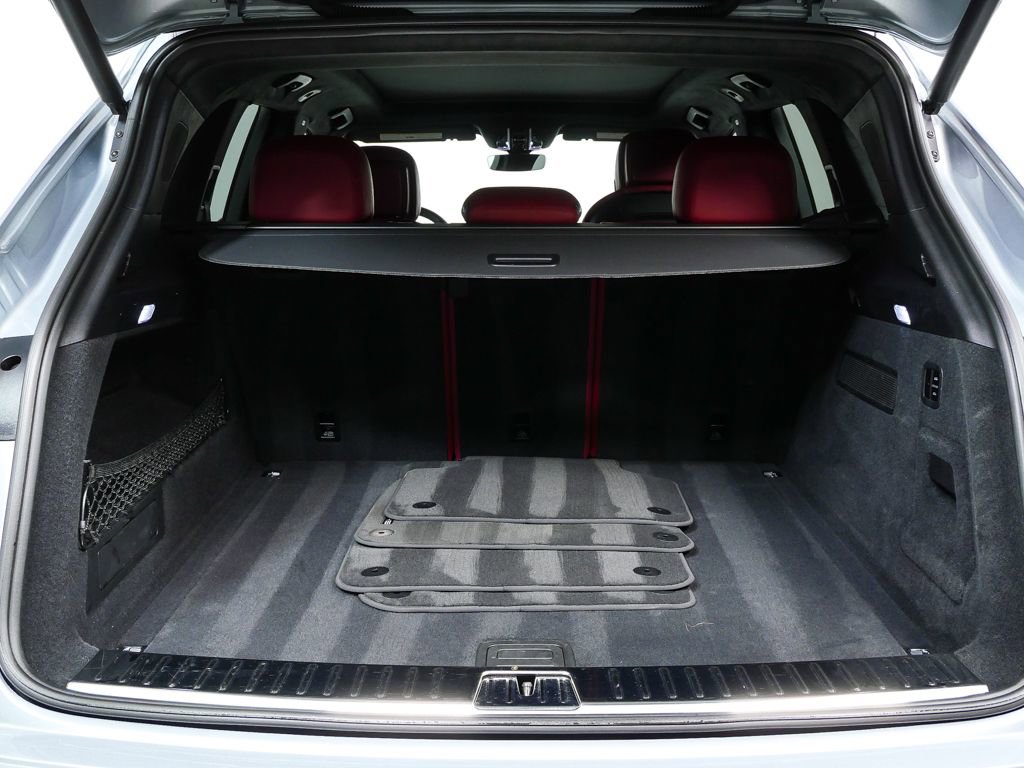 Certified 2021 Porsche Cayenne GTS AWD/4WD image 34