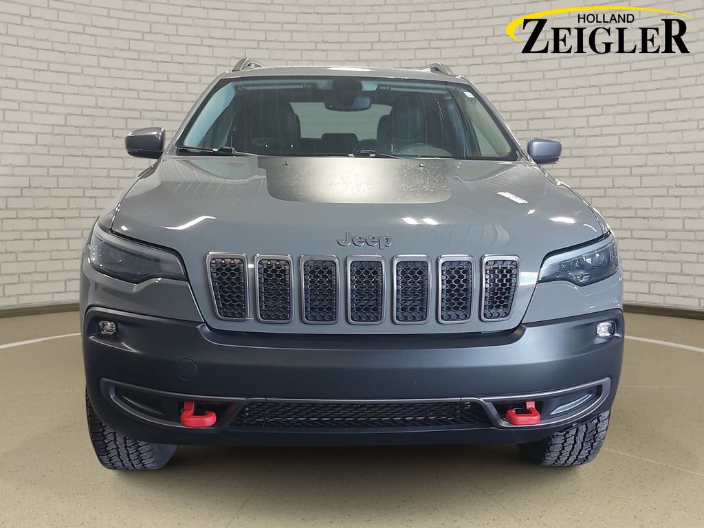 Used 2019 Jeep Cherokee Trailhawk w/ Comfort/Convenience Group AWD/4WD image 2
