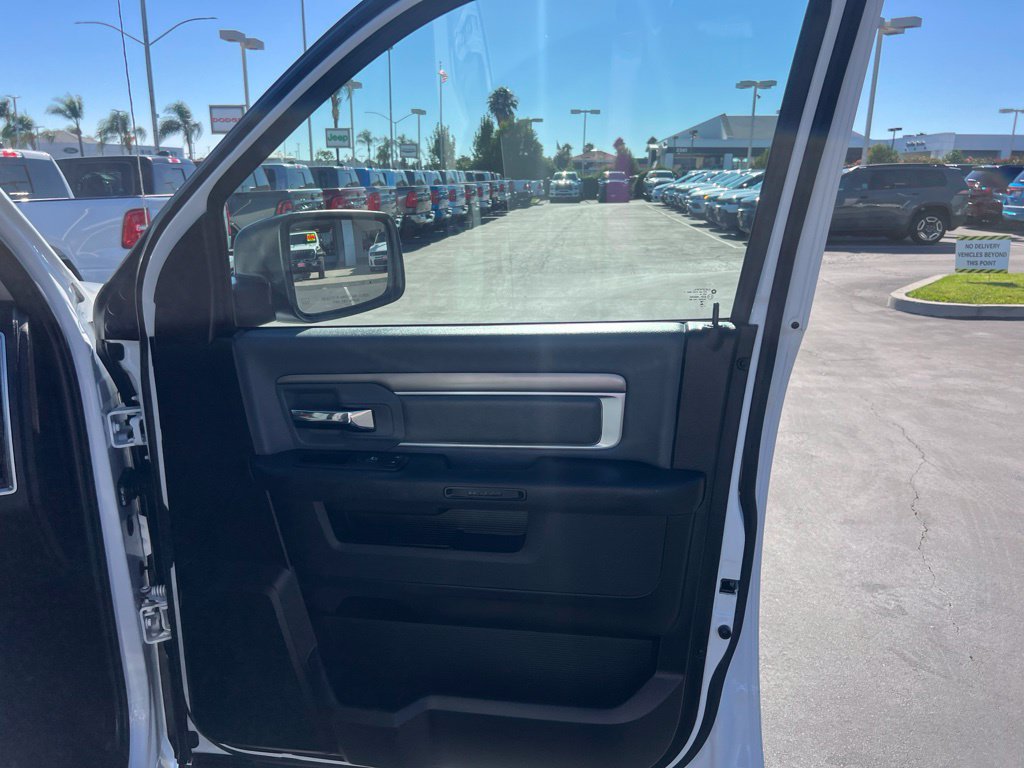 Used 2024 RAM 1500 Classic SLT AWD/4WD image 37