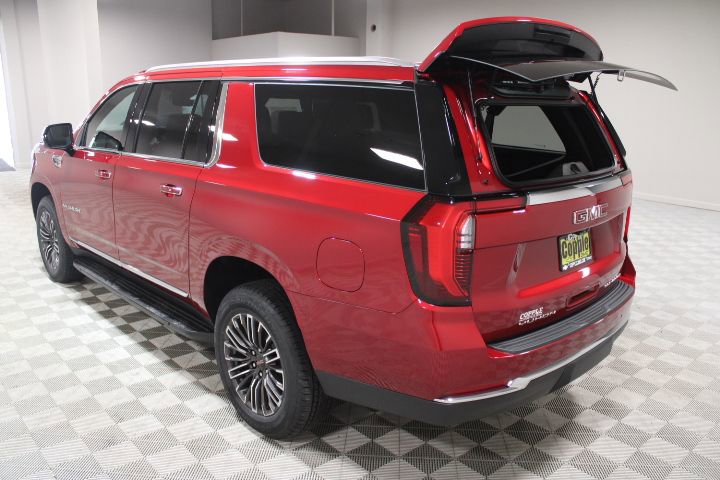 New 2026 GMC Yukon XL Elevation image 14