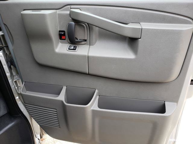 Used 2017 Chevrolet Express 2500 LS image 17