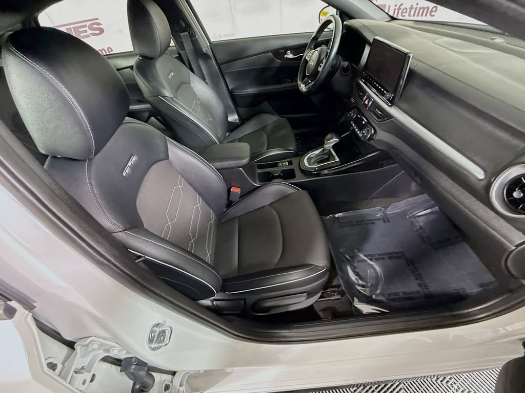 Certified 2024 Kia Forte GT-Line FWD image 30