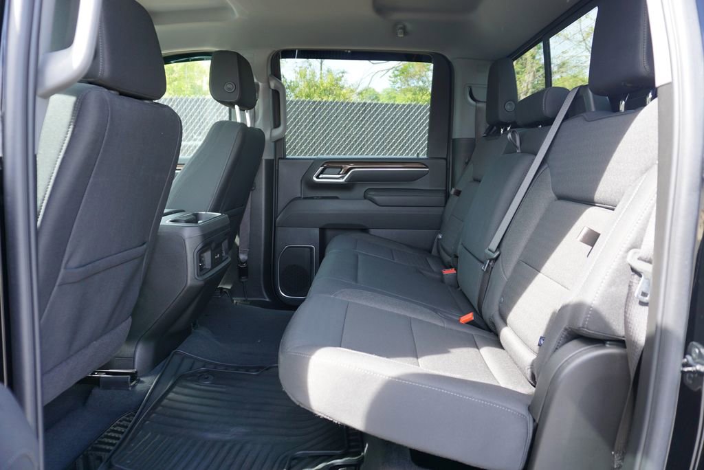 Used 2025 Chevrolet Silverado 2500 LT w/ All Star Edition image 36