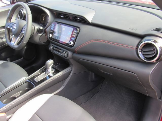 Certified 2024 Nissan Kicks SR w/ SR Premium Package FWD image 11