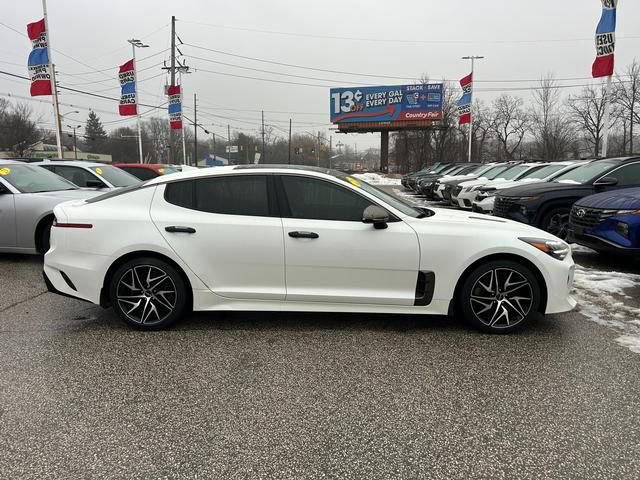 Used 2023 Kia Stinger GT-Line w/ Sun & Sound Package image 2