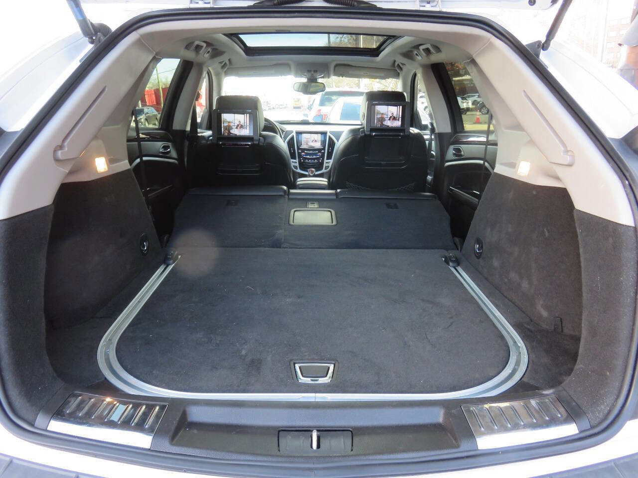Used 2013 Cadillac SRX Luxury image 28