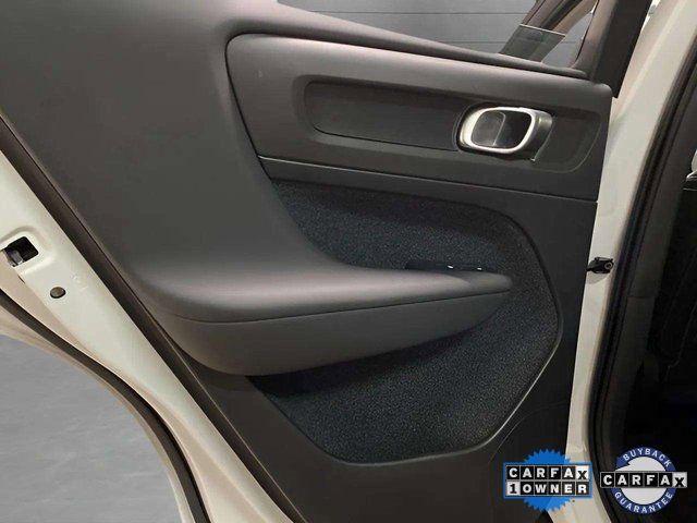 Used 2025 Volvo XC40 B5 Plus image 70