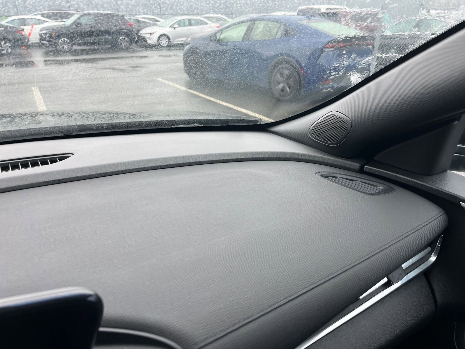 Used 2025 Buick Envista Preferred image 34