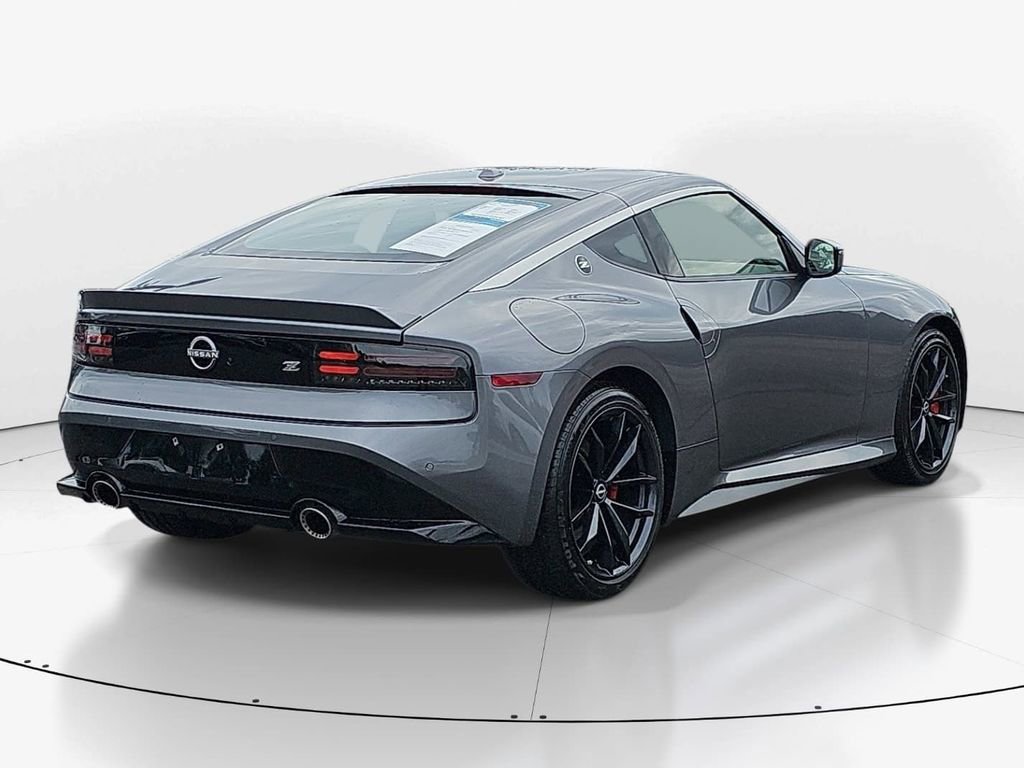 Used 2025 Nissan Z Performance w/ Floor Mat Package RWD image 5