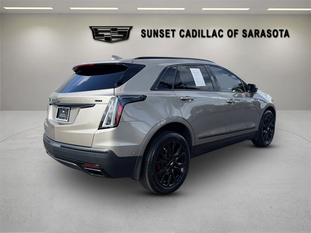 Certified 2022 Cadillac XT5 Sportv w/ Technology Package AWD/4WD image 3