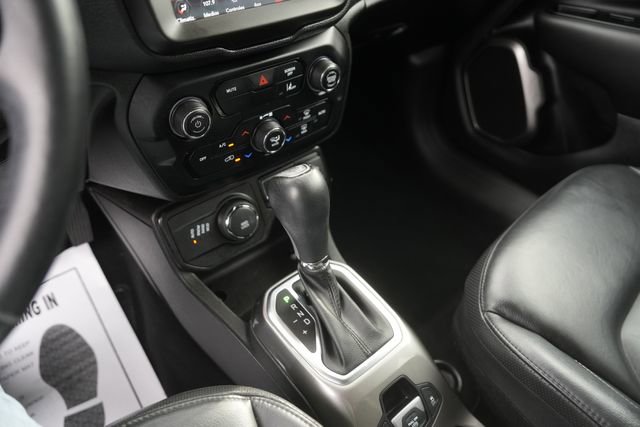 Used 2021 Jeep Renegade Limited image 27
