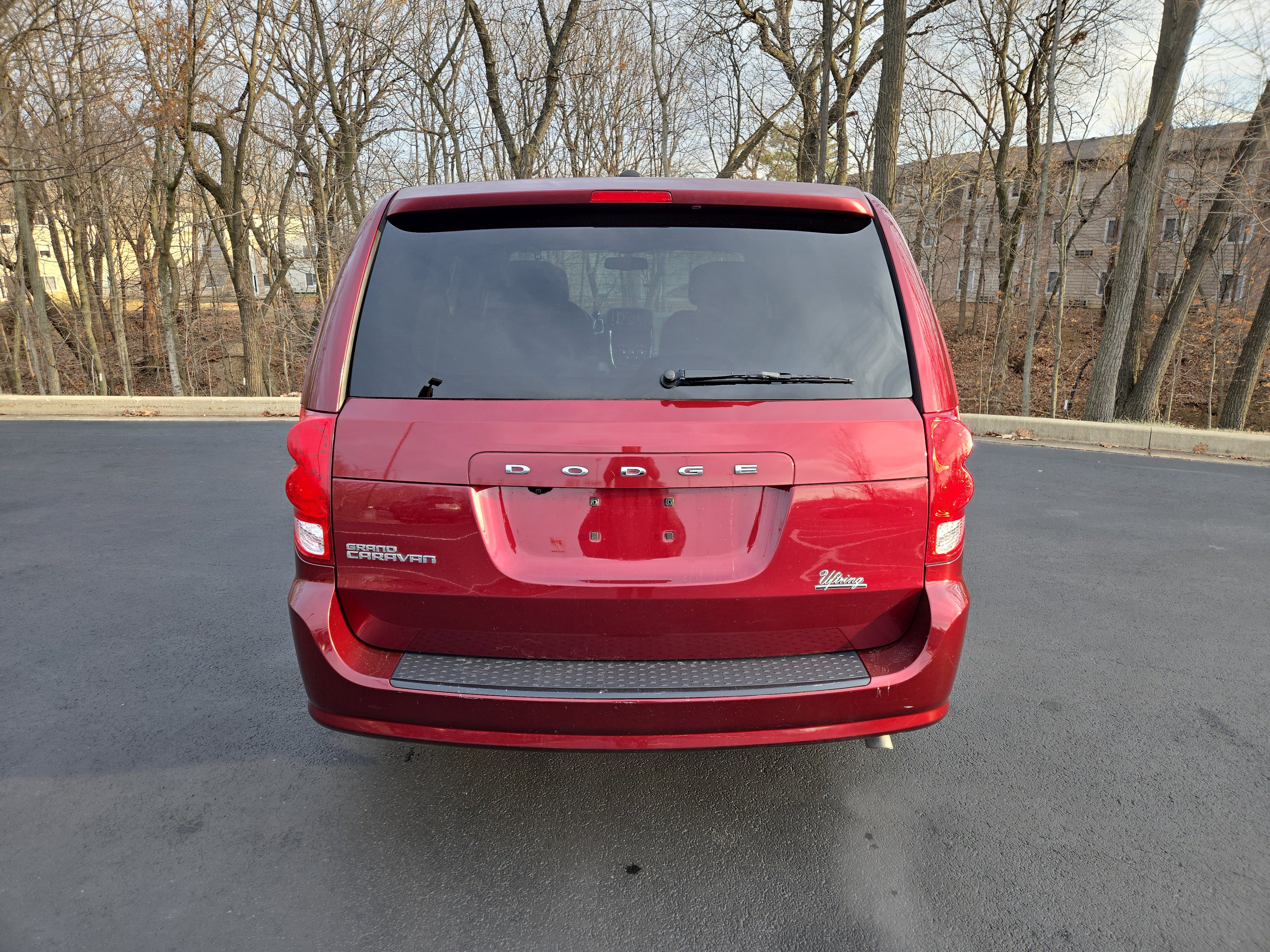 Used 2017 Dodge Grand Caravan SE image 8