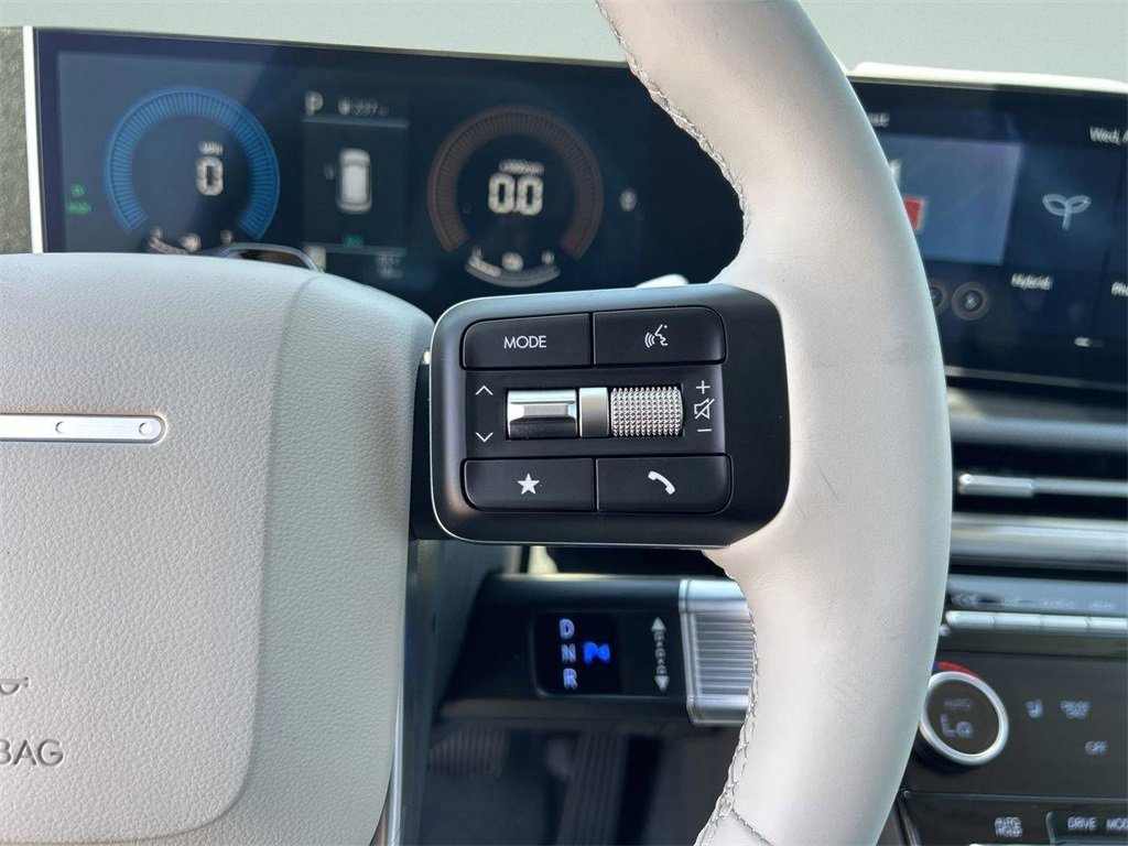 Used 2025 Hyundai Santa Fe SEL image 26