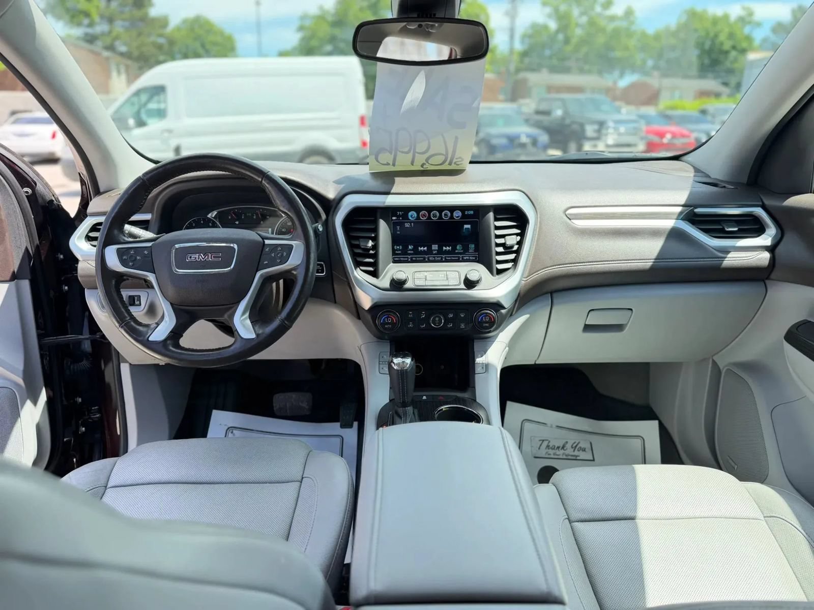 Used 2017 GMC Acadia SLT AWD/4WD image 10