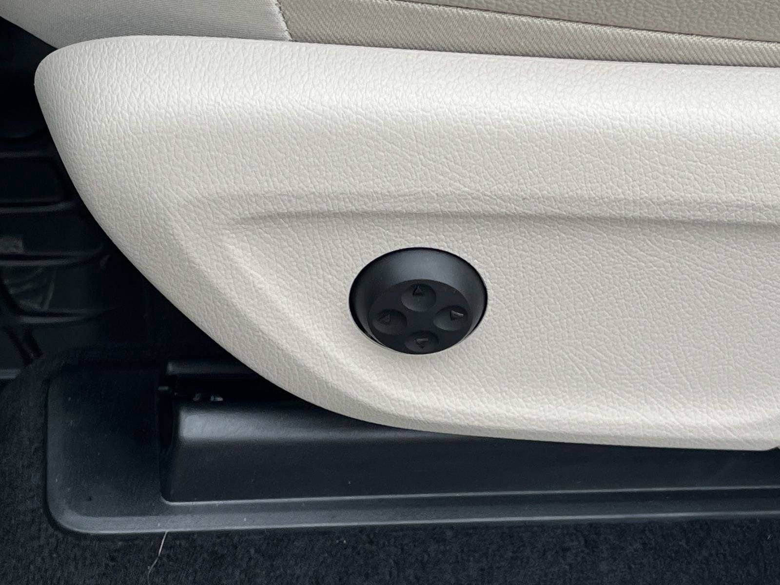 Certified 2025 Mercedes-Benz GLE 450 4MATIC image 22