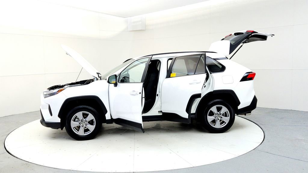 Certified 2025 Toyota RAV4 XLE AWD/4WD image 10