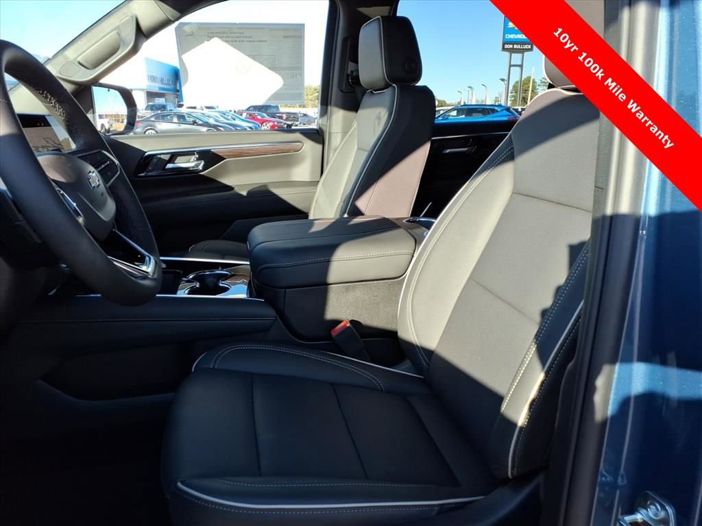 New 2026 Chevrolet Suburban Premier w/ Sun And Tow Package image 20