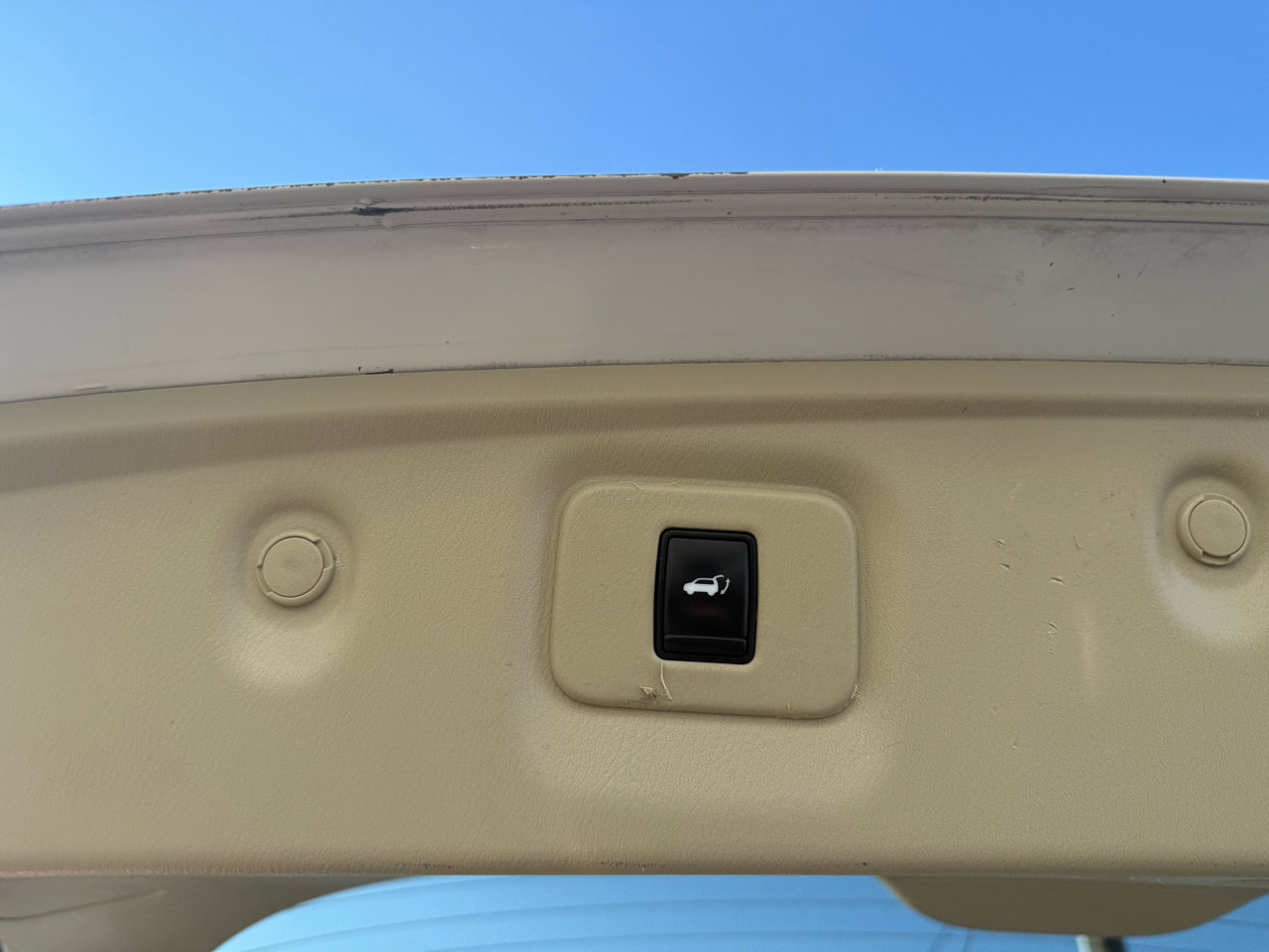 Used 2013 INFINITI JX35 AWD w/ Premium Pkg image 7