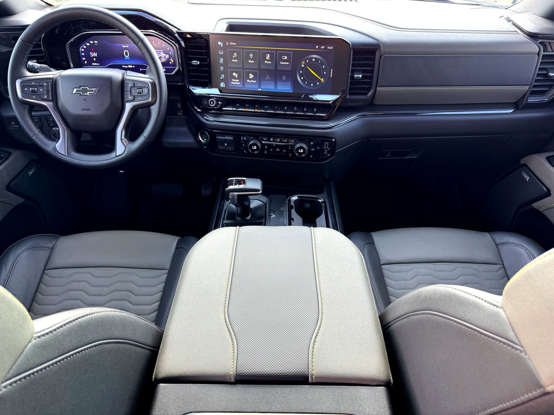 Used 2024 Chevrolet Silverado 1500 ZR2 w/ Technology Package image 23