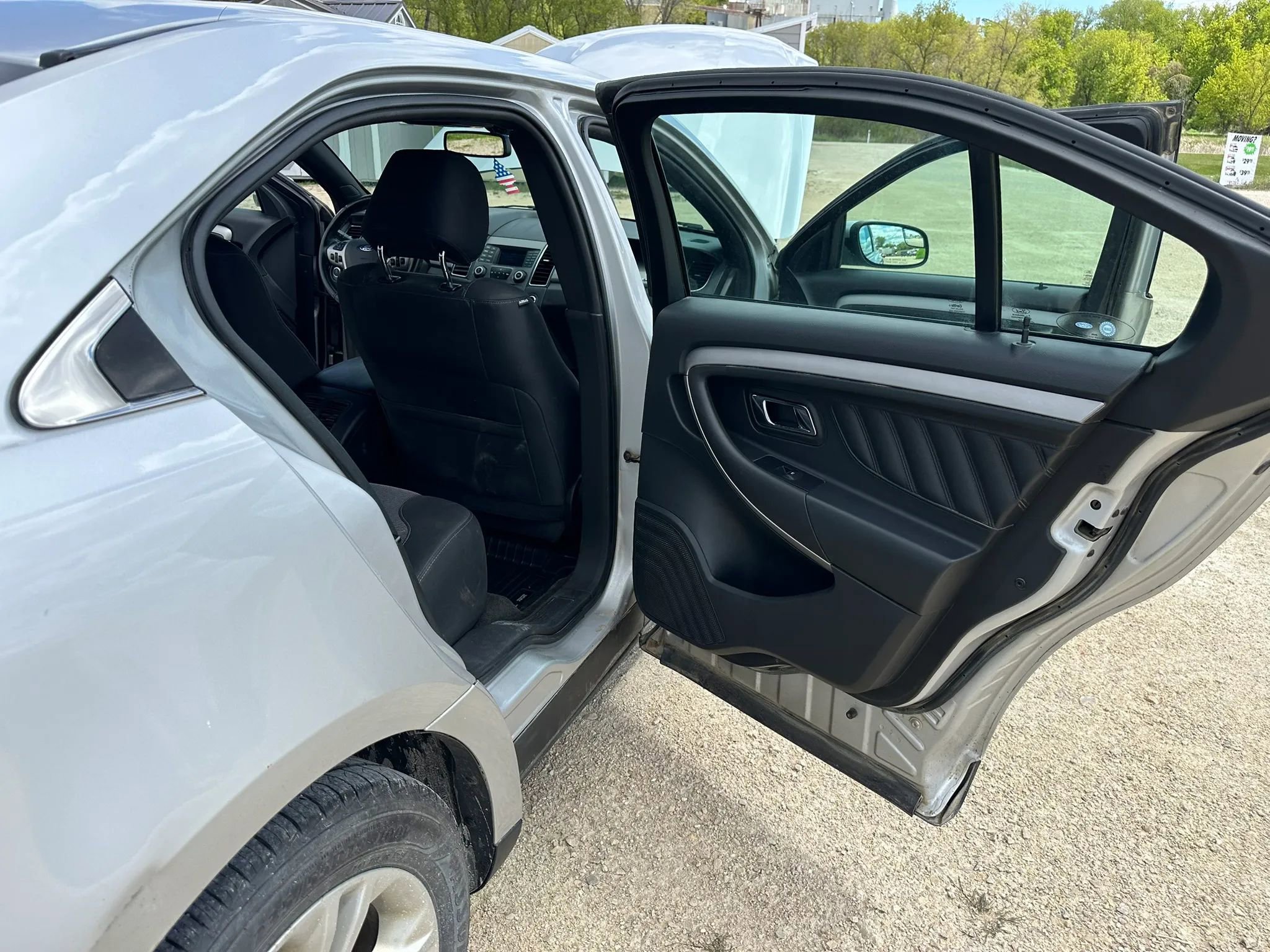 Used 2015 Ford Taurus SEL AWD/4WD image 12