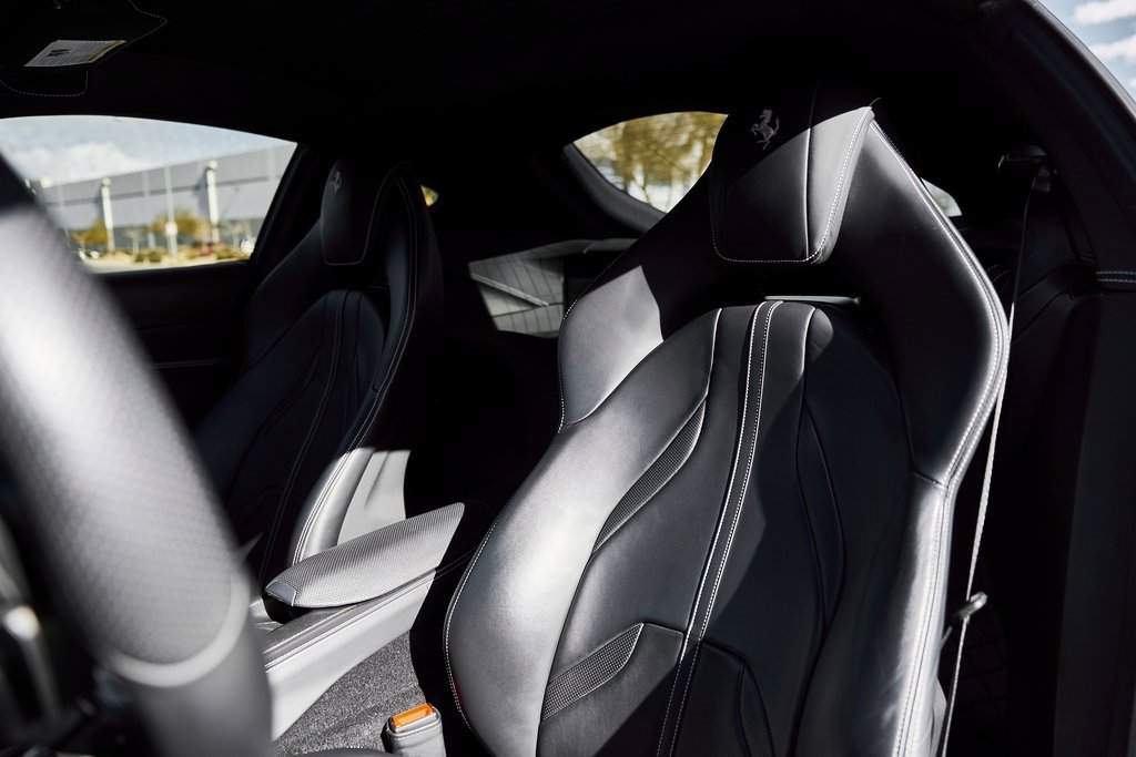 Used 2019 Ferrari 812 Superfast image 40
