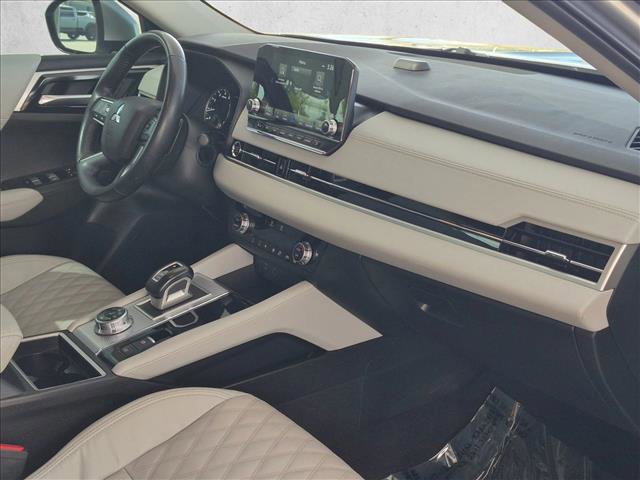 Used 2022 Mitsubishi Outlander SEL image 21