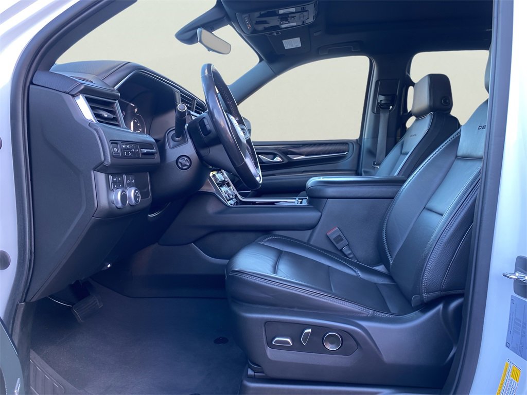 Used 2021 GMC Yukon Denali w/ Denali Premium Package image 17