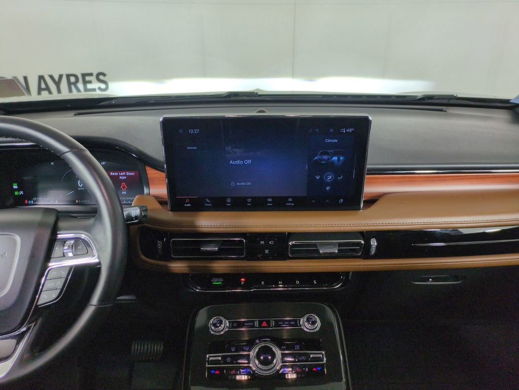 Used 2022 Lincoln Nautilus Reserve w/ Equipment Group 202A image 21