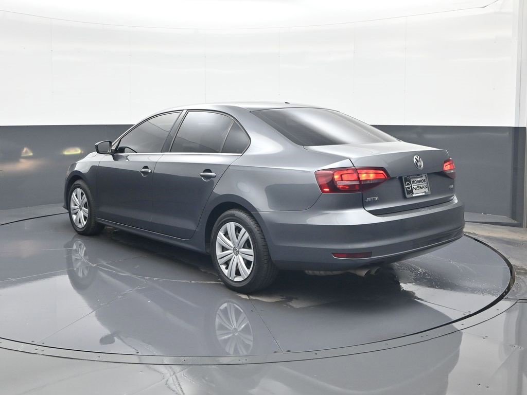 Used 2017 Volkswagen Jetta S image 5