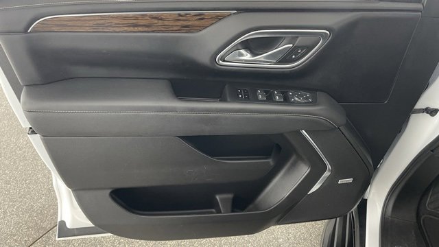 Used 2023 Chevrolet Suburban Premier image 33