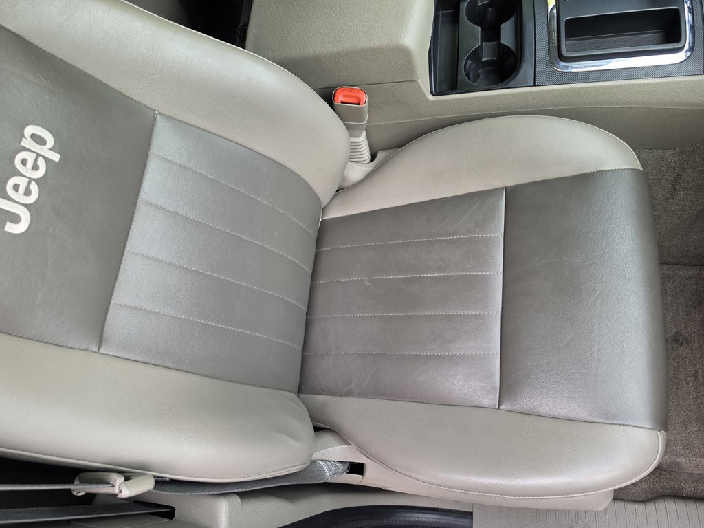 Used 2005 Jeep Grand Cherokee Laredo RWD image 27