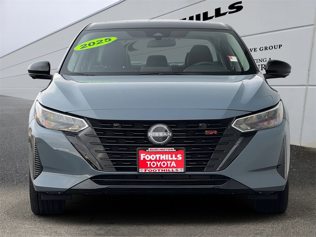 Used 2025 Nissan Sentra SR w/ SR Premium Package image 2