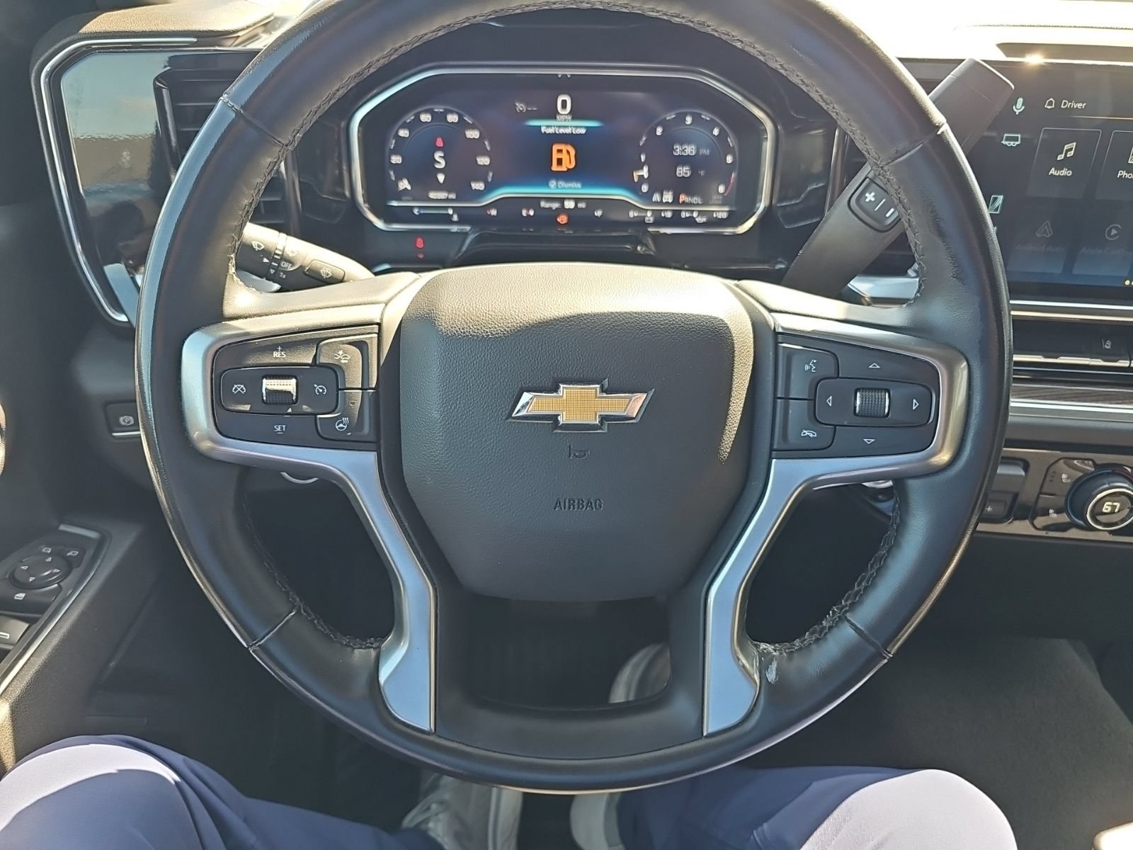 Used 2025 Chevrolet Silverado 2500 LT w/ Convenience Package AWD/4WD image 13