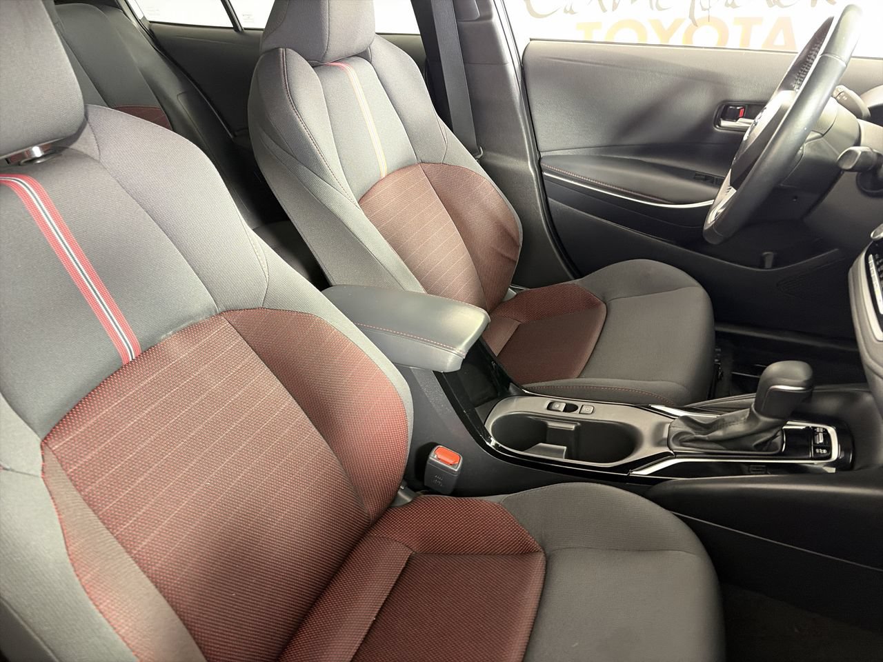 Used 2024 Toyota Corolla SE FWD image 24