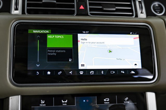 Used 2020 Land Rover Range Rover HSE AWD/4WD image 29