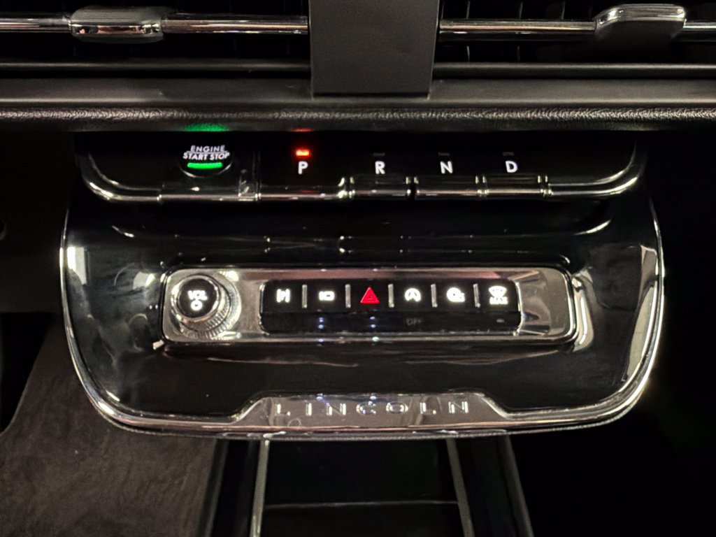 Certified 2023 Lincoln Corsair AWD w/ Equipment Group 101A image 14