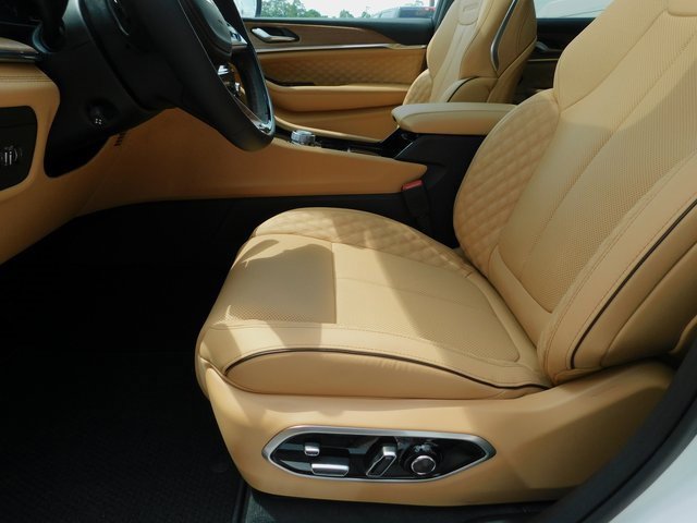 New 2025 Jeep Grand Cherokee L Summit image 28