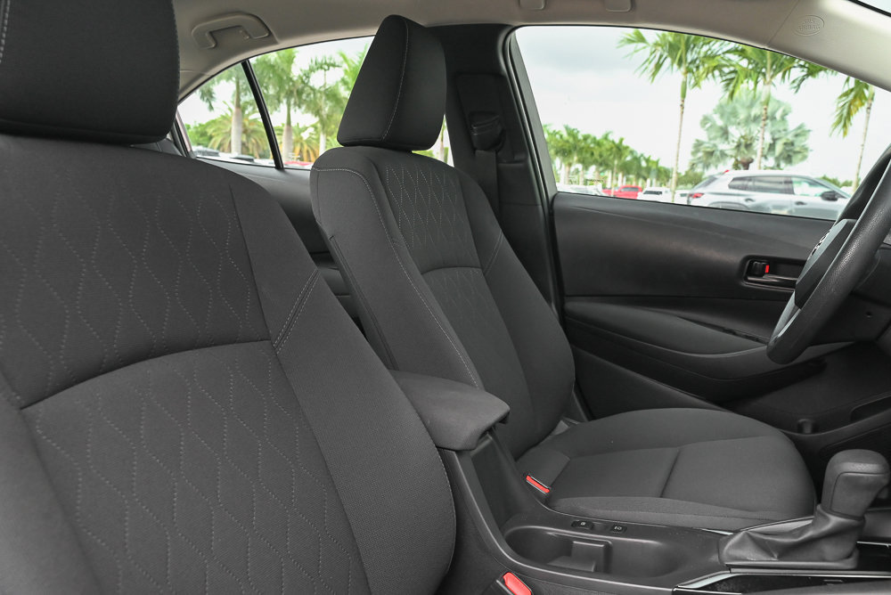 Used 2023 Toyota Corolla LE FWD image 14