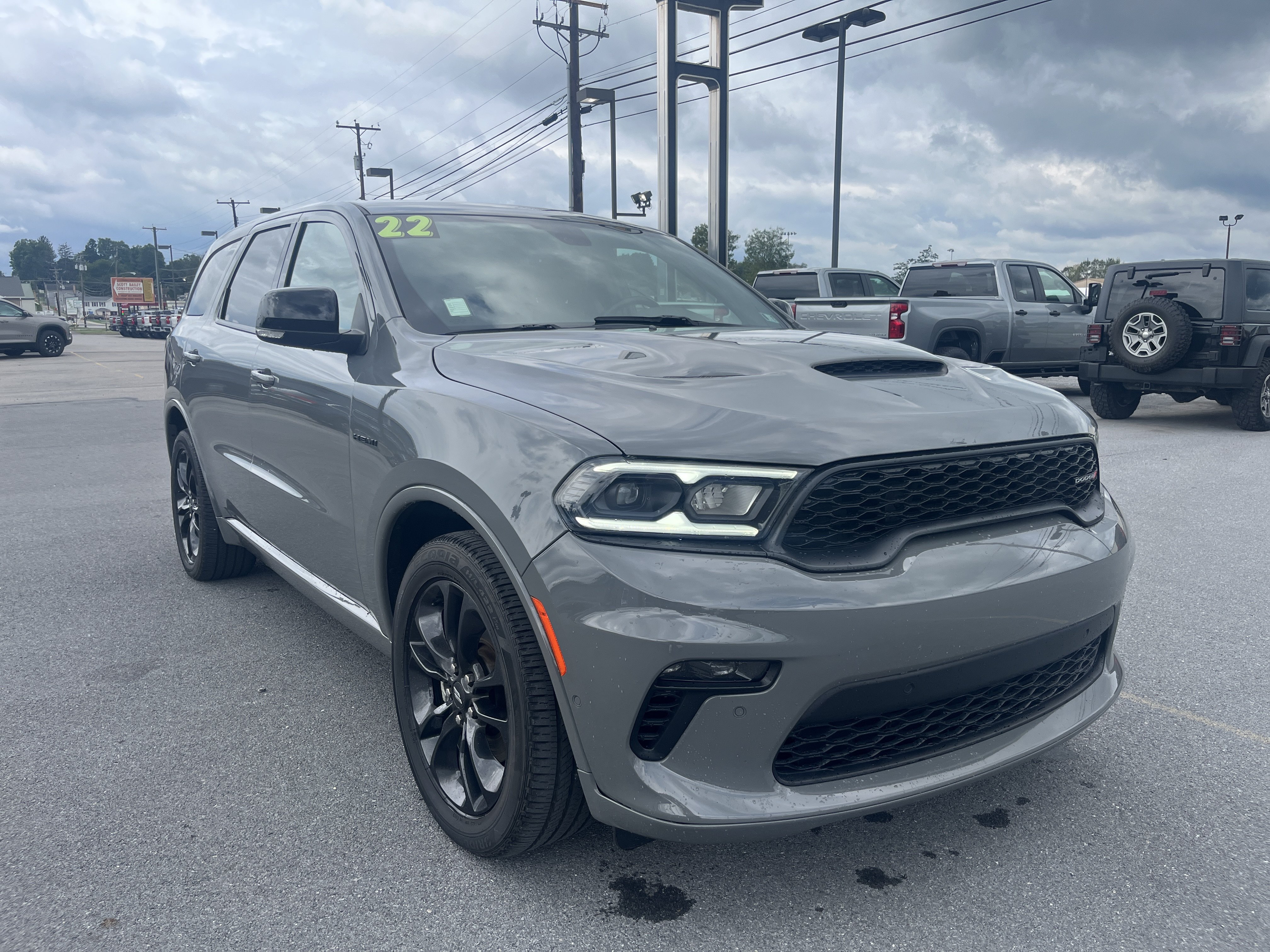 Used 2022 Dodge Durango R/T w/ Blacktop Package AWD/4WD image 1