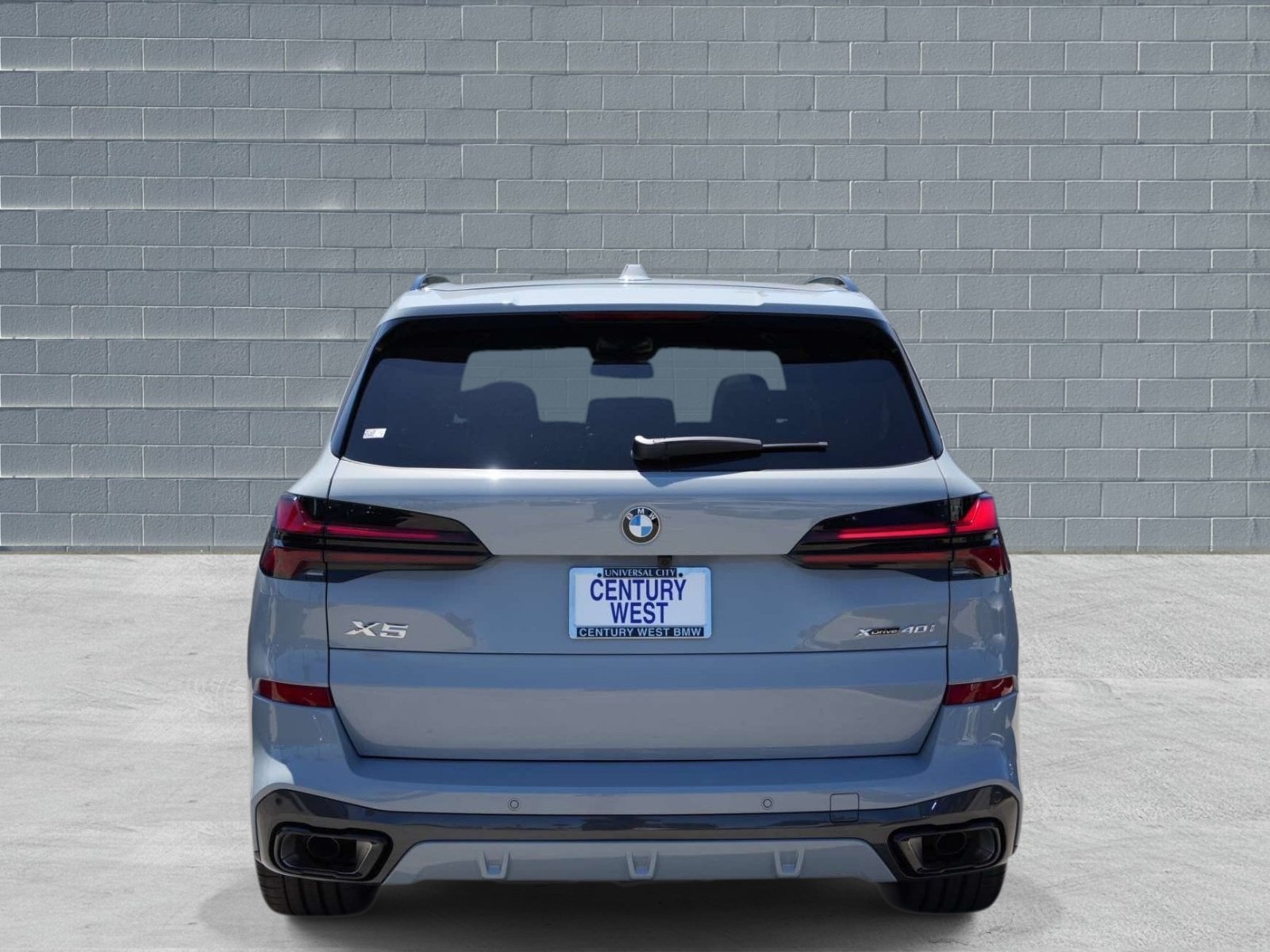 New 2026 BMW X5 xDrive40i w/ M Sport Package AWD/4WD image 4
